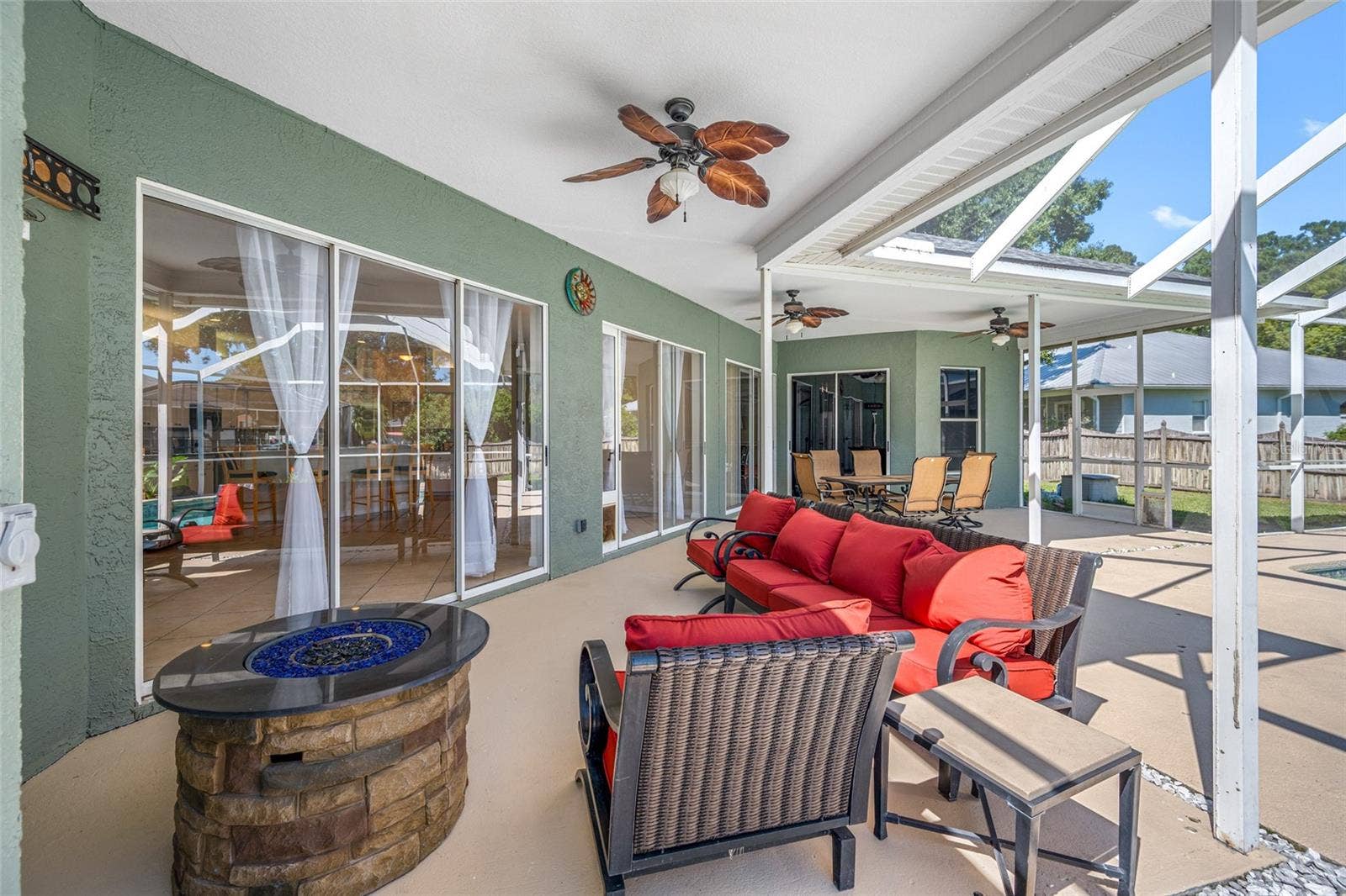 1648 WOODRIDGE COURT, Lutz, FL 33559 1648 WOODRIDGE COURT, Lutz, FL 33559