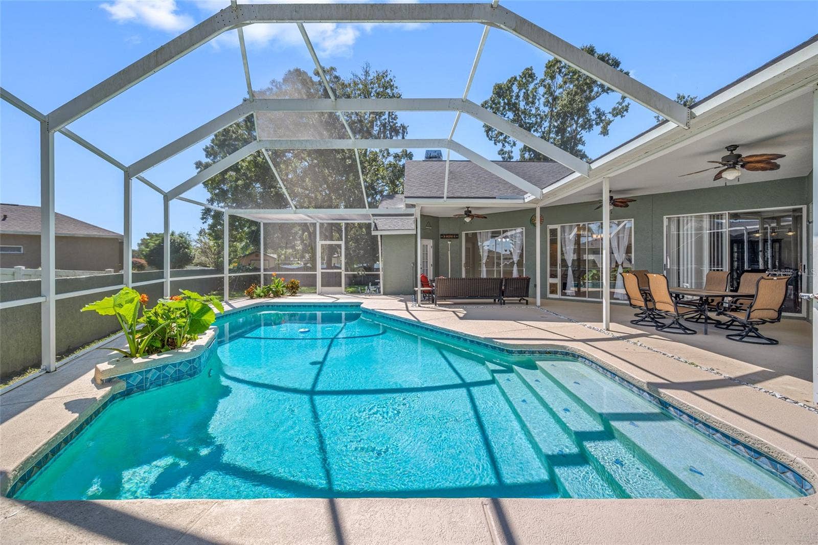 1648 WOODRIDGE COURT, Lutz, FL 33559 1648 WOODRIDGE COURT, Lutz, FL 33559