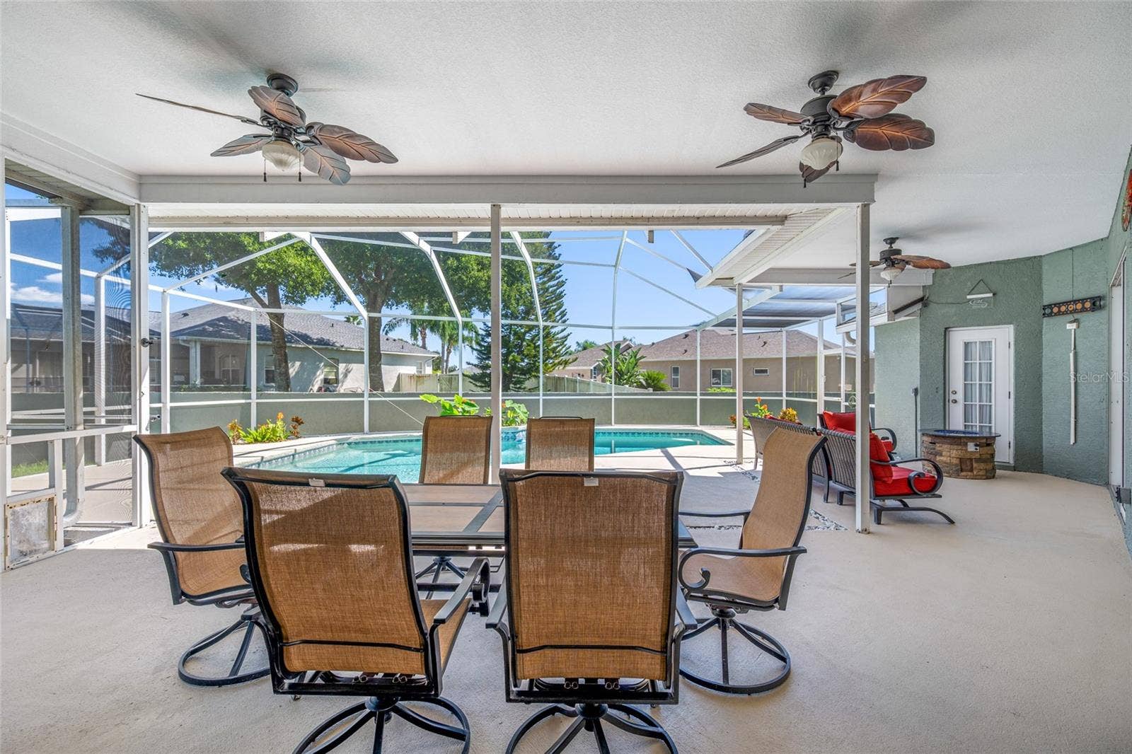 1648 WOODRIDGE COURT, Lutz, FL 33559 1648 WOODRIDGE COURT, Lutz, FL 33559