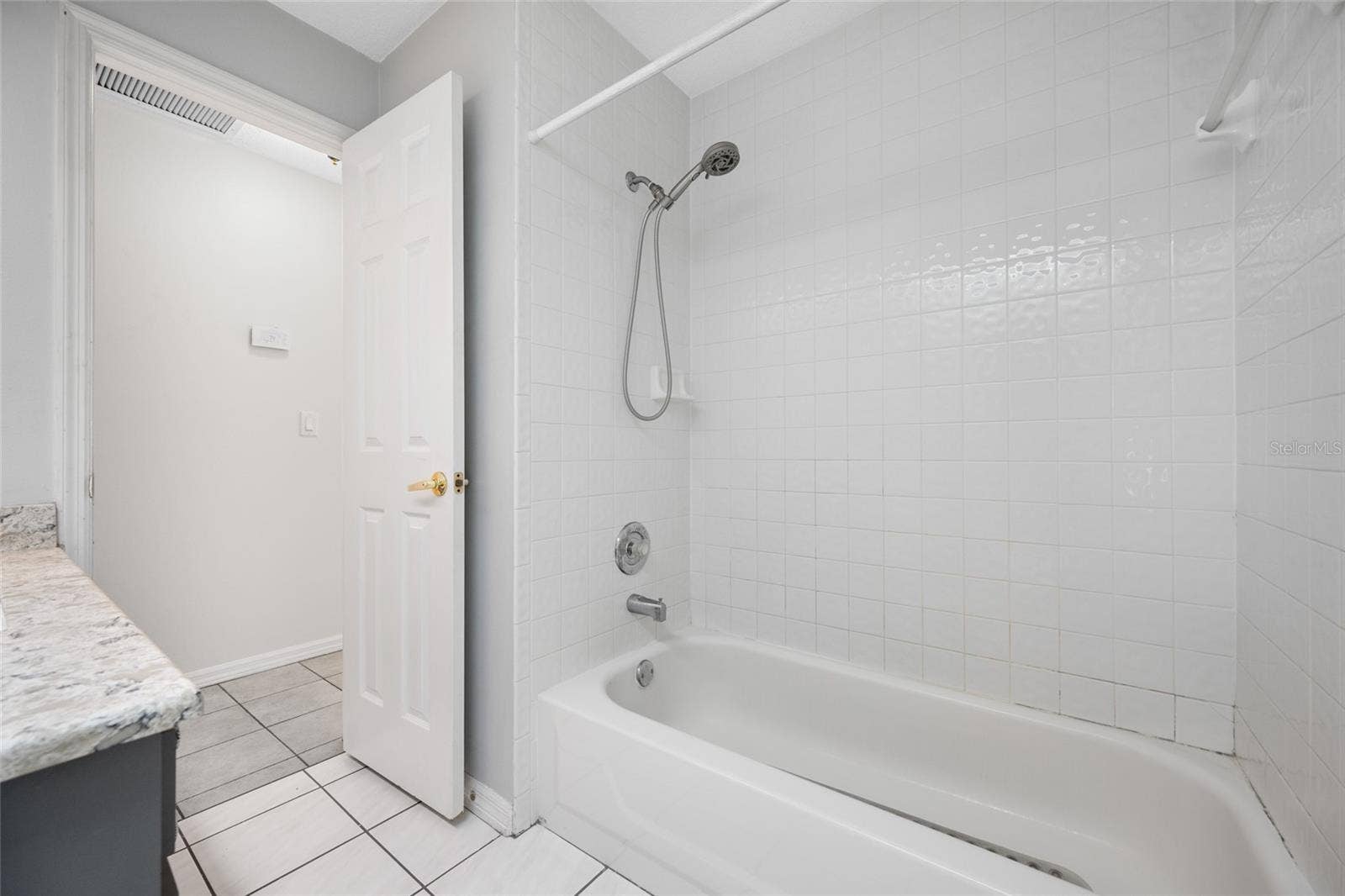 1648 WOODRIDGE COURT, Lutz, FL 33559 Bathroom 2