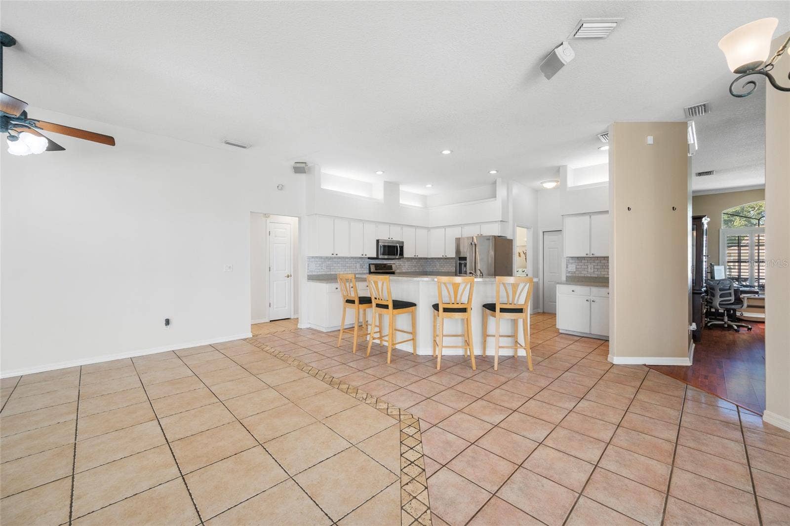 1648 WOODRIDGE COURT, Lutz, FL 33559 1648 WOODRIDGE COURT, Lutz, FL 33559