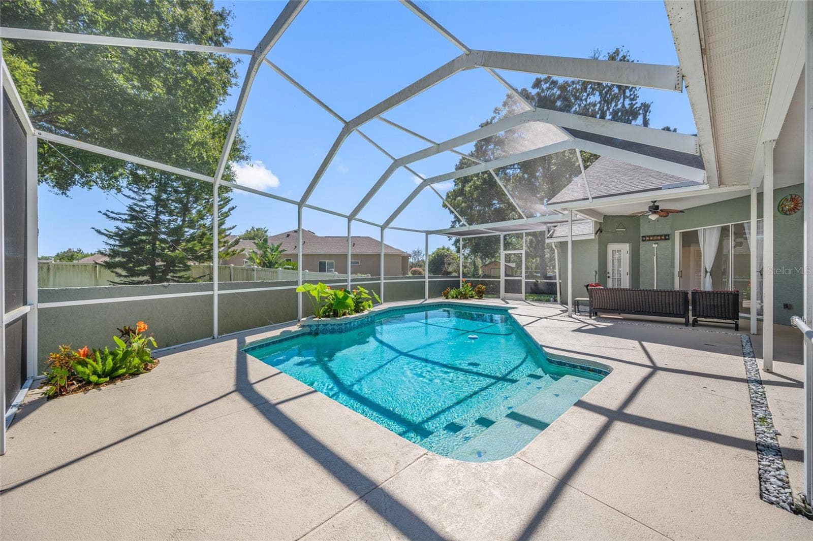 1648 WOODRIDGE COURT, Lutz, FL 33559 1648 WOODRIDGE COURT, Lutz, FL 33559