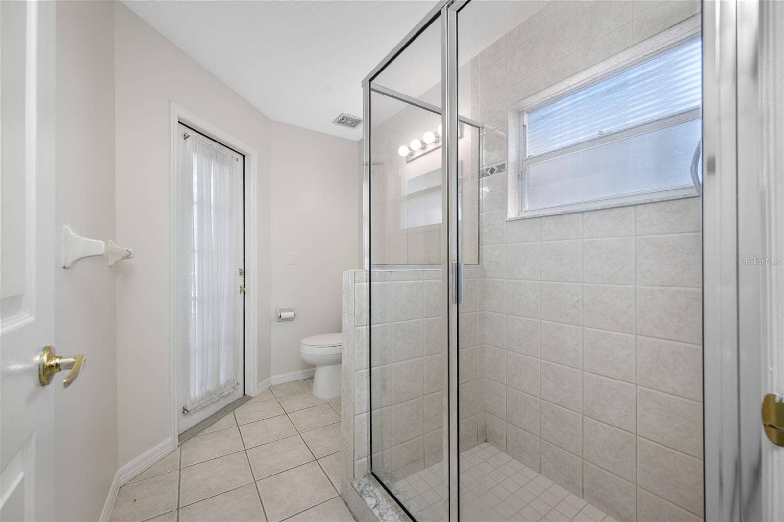 1648 WOODRIDGE COURT, Lutz, FL 33559 Bathroom 3