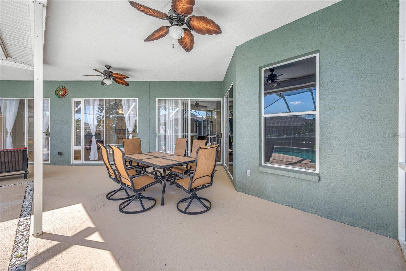 1648 WOODRIDGE COURT, Lutz, FL 33559 1648 WOODRIDGE COURT, Lutz, FL 33559
