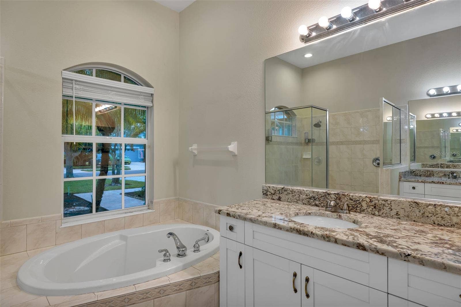 12639 CARA CARA LOOP, Bradenton, FL 34212 12639 CARA CARA LOOP, Bradenton, FL 34212