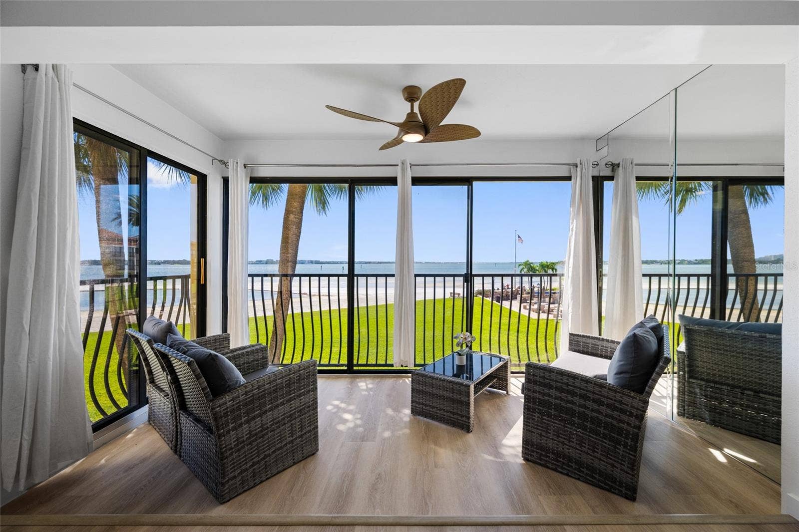 865 S GULFVIEW BOULEVARD, #202, Clearwater, FL 33767 865 S GULFVIEW BOULEVARD, #202, Clearwater, FL 33767