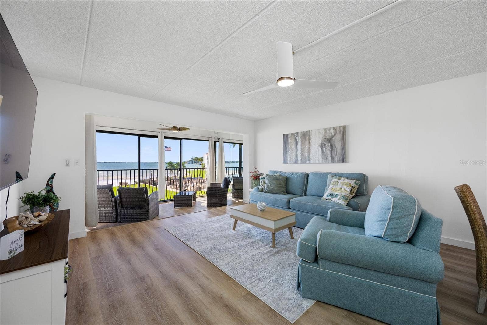 865 S GULFVIEW BOULEVARD, #202, Clearwater, FL 33767 865 S GULFVIEW BOULEVARD, #202, Clearwater, FL 33767