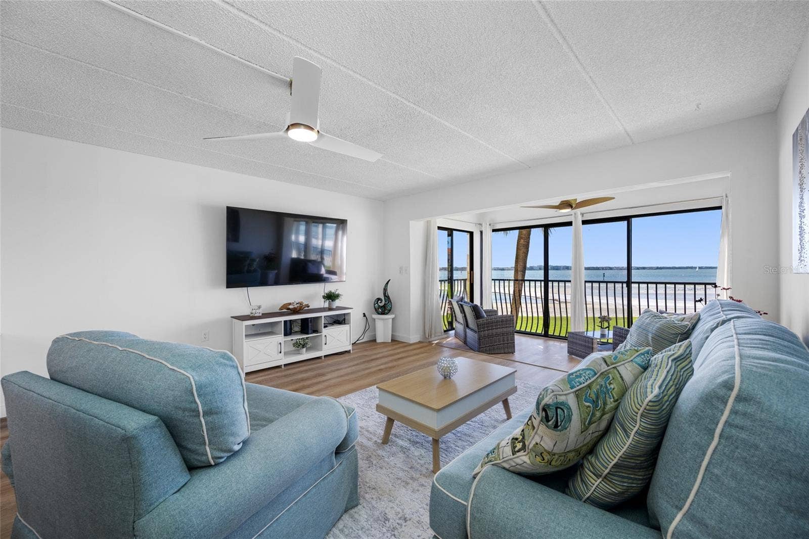 865 S GULFVIEW BOULEVARD, #202, Clearwater, FL 33767 865 S GULFVIEW BOULEVARD, #202, Clearwater, FL 33767