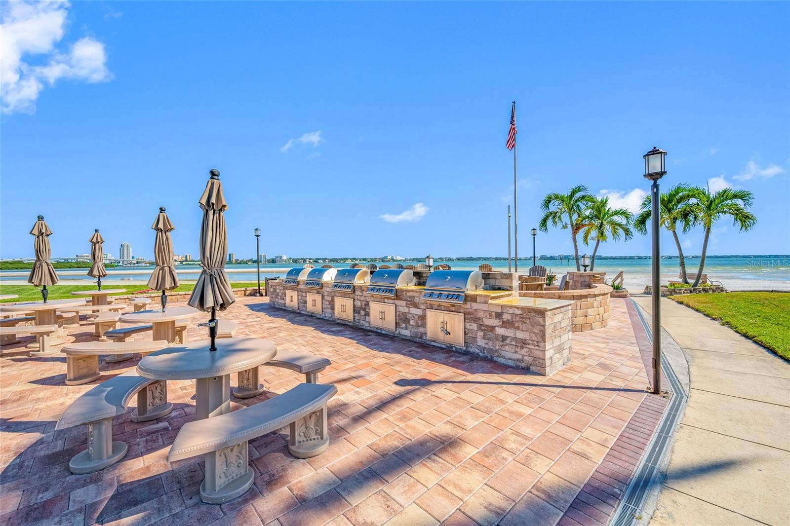 865 S GULFVIEW BOULEVARD, #202, Clearwater, FL 33767 865 S GULFVIEW BOULEVARD, #202, Clearwater, FL 33767