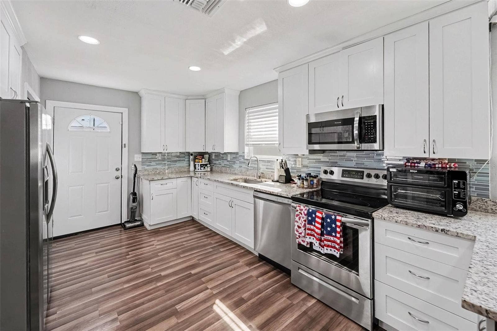 2711 N 33RD STREET, Tampa, FL 33605 2711 N 33RD STREET, Tampa, FL 33605
