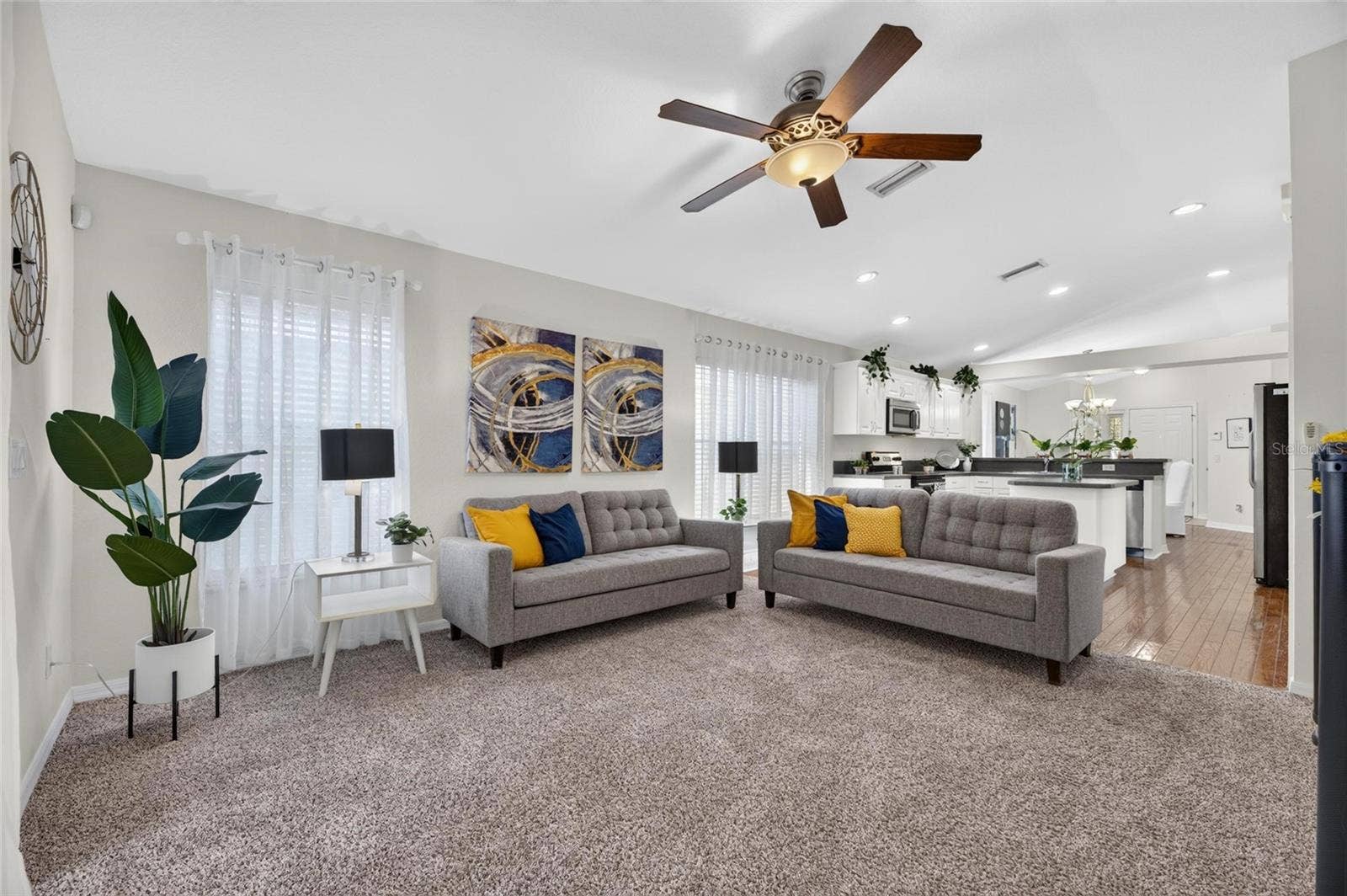 11517 CRESTLAKE VILLAGE DRIVE, Riverview, FL 33569 11517 CRESTLAKE VILLAGE DRIVE, Riverview, FL 33569