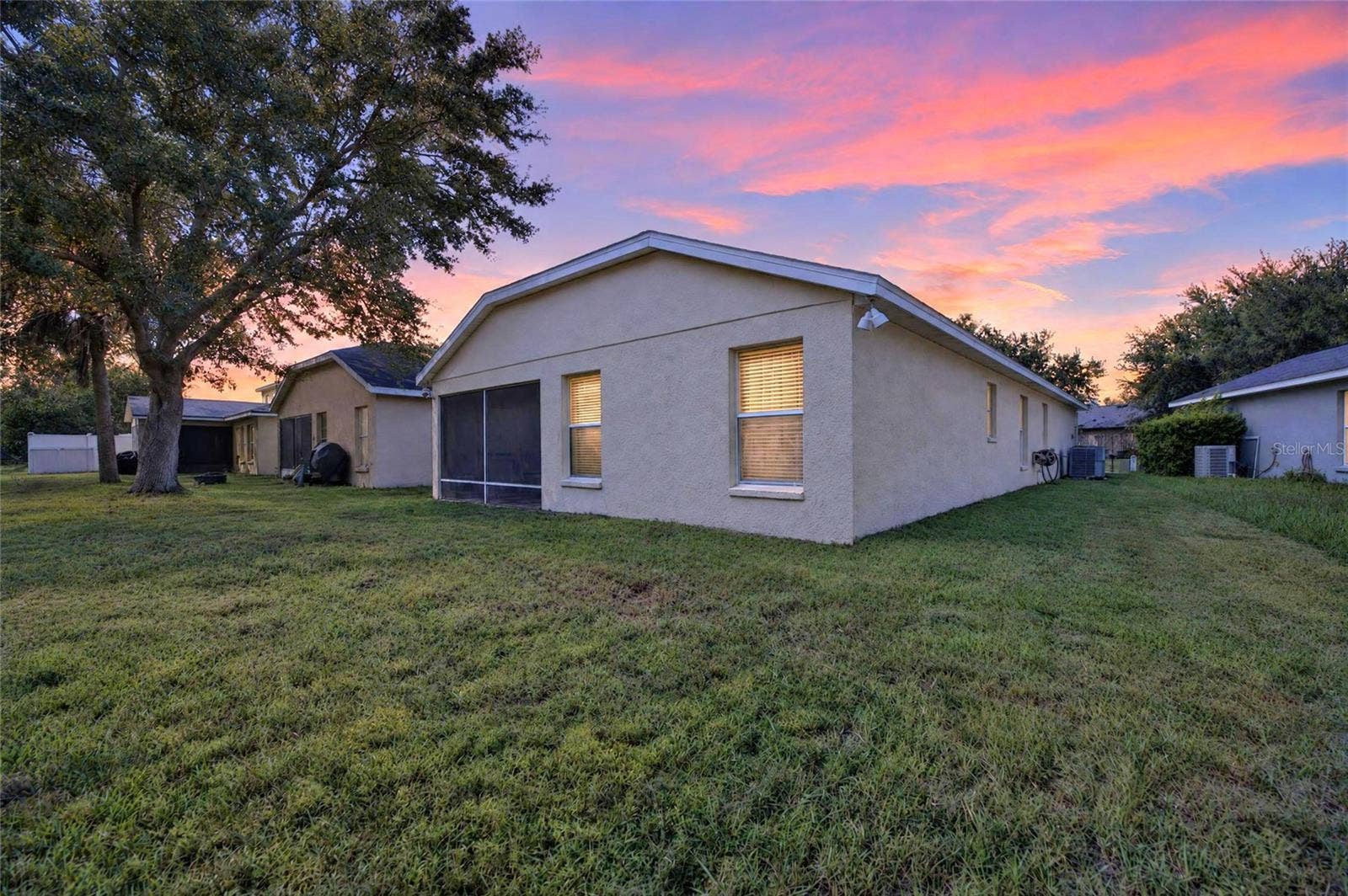 11517 CRESTLAKE VILLAGE DRIVE, Riverview, FL 33569 11517 CRESTLAKE VILLAGE DRIVE, Riverview, FL 33569