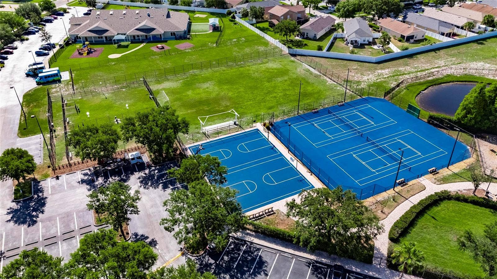 11517 CRESTLAKE VILLAGE DRIVE, Riverview, FL 33569 11517 CRESTLAKE VILLAGE DRIVE, Riverview, FL 33569
