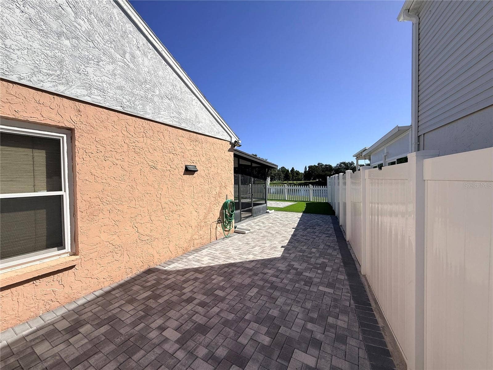10957 BRIGHTSIDE DRIVE, Tampa, FL 33624 10957 BRIGHTSIDE DRIVE, Tampa, FL 33624