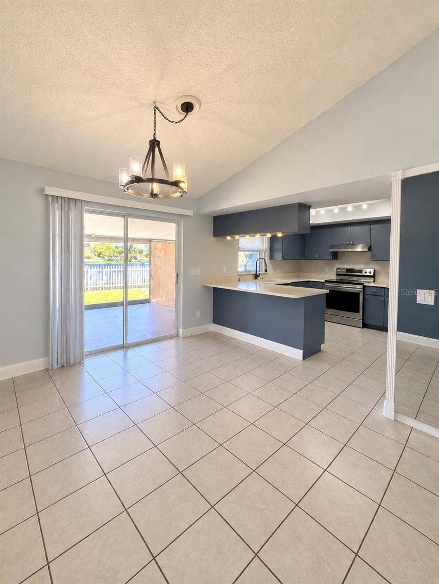 10957 BRIGHTSIDE DRIVE, Tampa, FL 33624 10957 BRIGHTSIDE DRIVE, Tampa, FL 33624