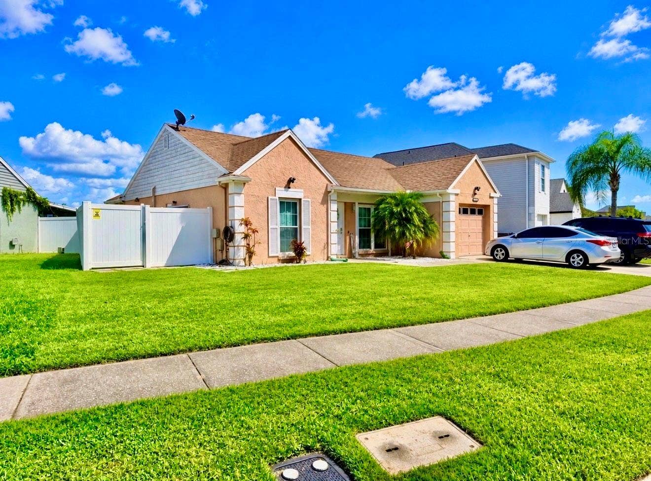 10957 BRIGHTSIDE DRIVE, Tampa, FL 33624 10957 BRIGHTSIDE DRIVE, Tampa, FL 33624