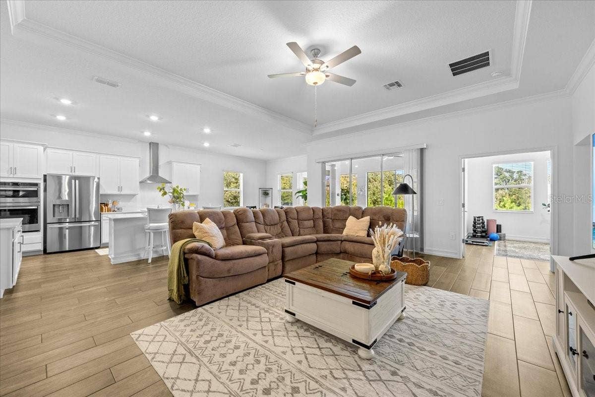 12421 BERGSTROM BAY DRIVE, Riverview, FL 33579 12421 BERGSTROM BAY DRIVE, Riverview, FL 33579