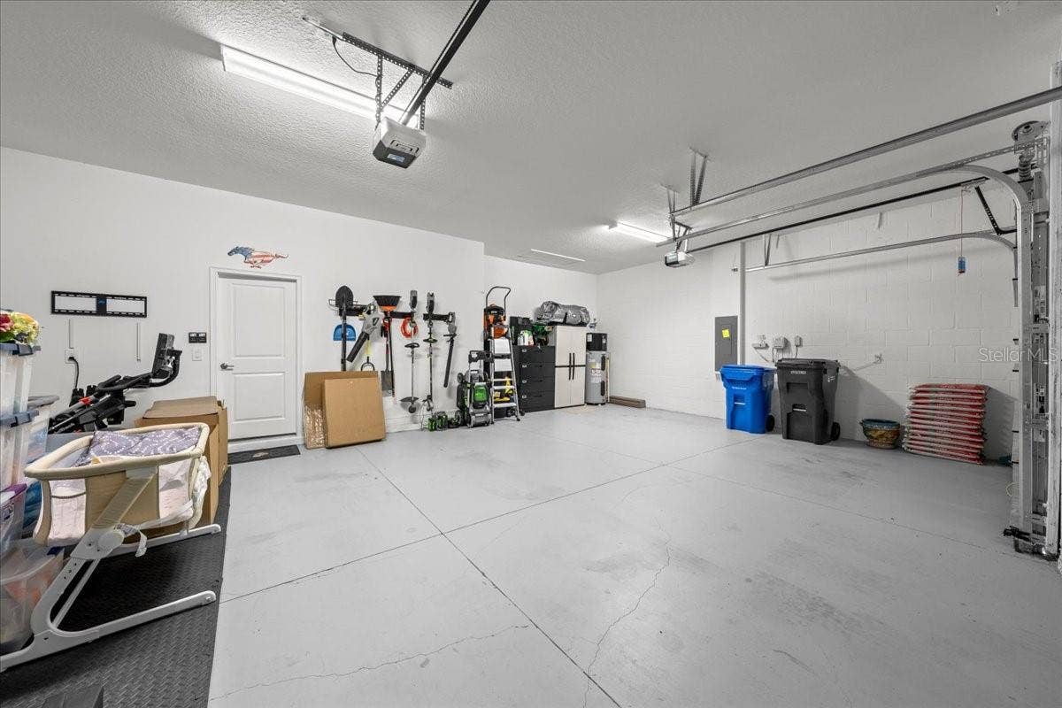 12421 BERGSTROM BAY DRIVE, Riverview, FL 33579 12421 BERGSTROM BAY DRIVE, Riverview, FL 33579