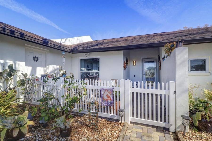 Property photo for 5405 BELLEFIELD DRIVE, Tampa, FL