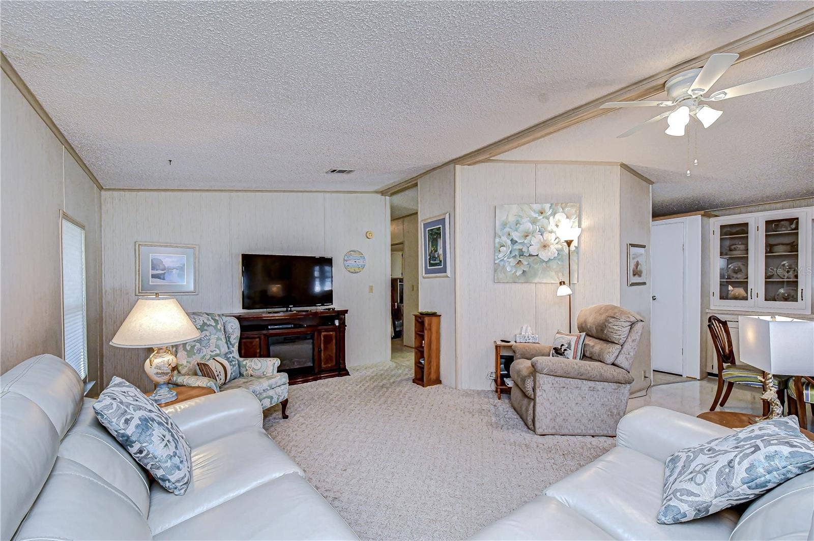 4843 BLANCO DRIVE, Zephyrhills, FL 33541 4843 BLANCO DRIVE, Zephyrhills, FL 33541