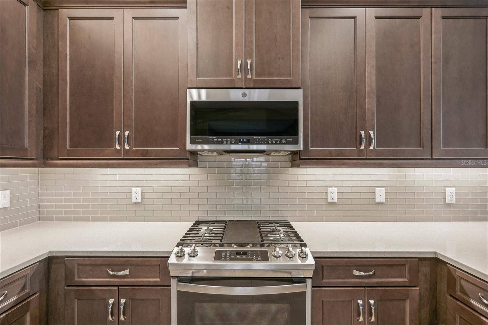 4838 SEVILLA SHORES DRIVE, Wimauma, FL 33598 4838 SEVILLA SHORES DRIVE, Wimauma, FL 33598