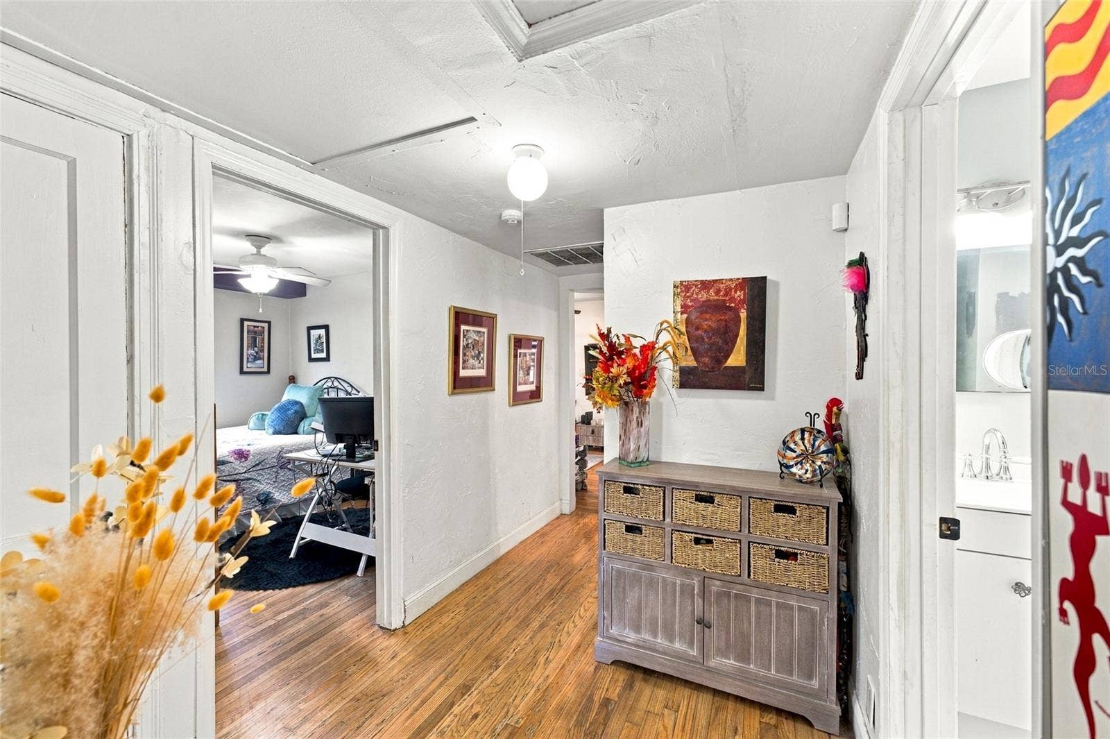 1427 E COMANCHE AVENUE, Tampa, FL 33604 1427 E COMANCHE AVENUE, Tampa, FL 33604