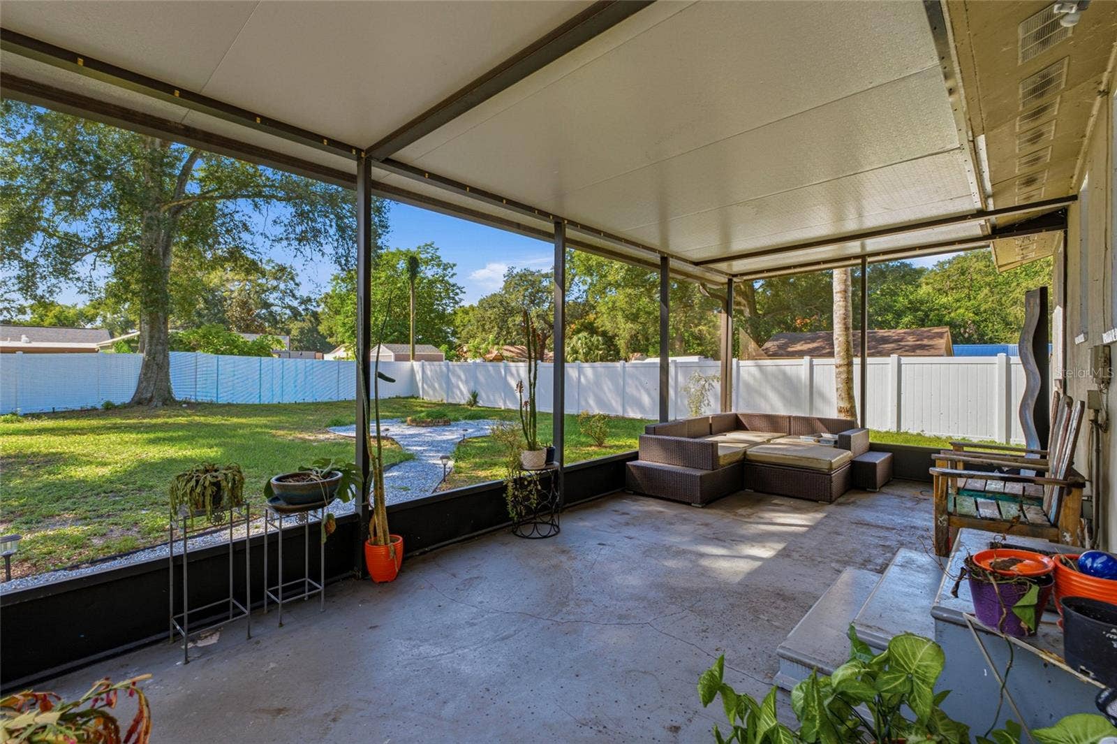 1427 E COMANCHE AVENUE, Tampa, FL 33604 1427 E COMANCHE AVENUE, Tampa, FL 33604