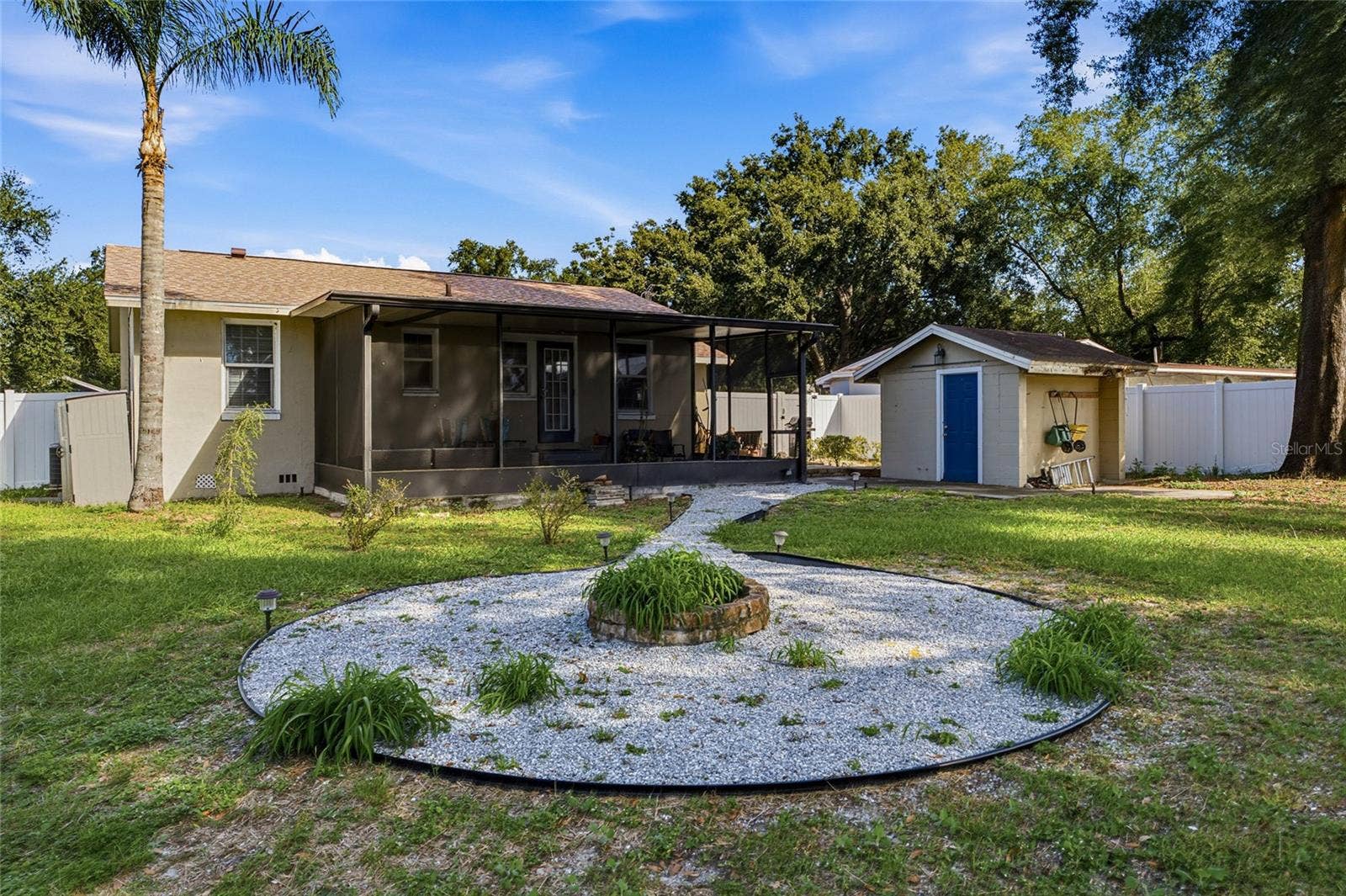 1427 E COMANCHE AVENUE, Tampa, FL 33604 1427 E COMANCHE AVENUE, Tampa, FL 33604