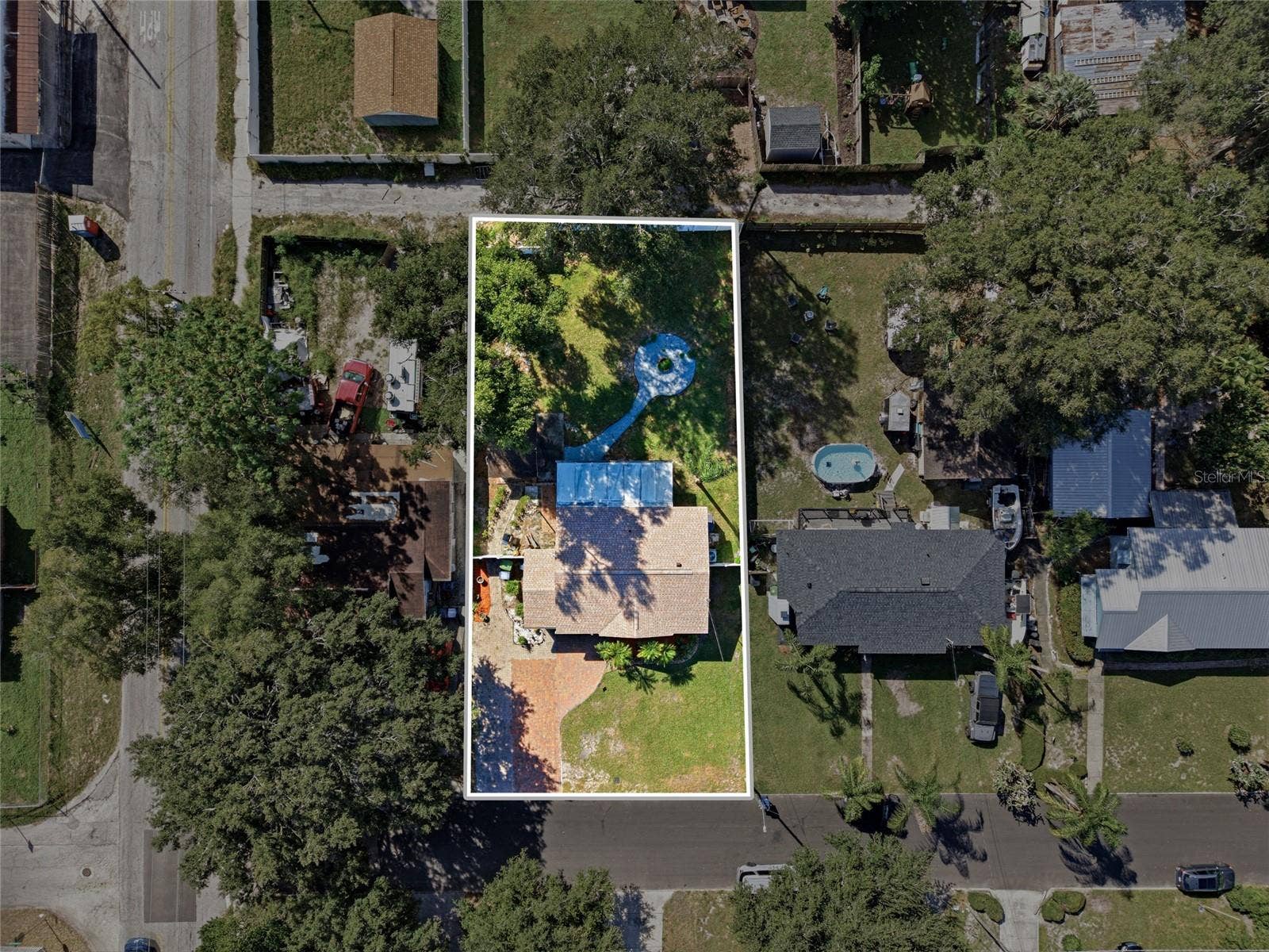 1427 E COMANCHE AVENUE, Tampa, FL 33604 1427 E COMANCHE AVENUE, Tampa, FL 33604