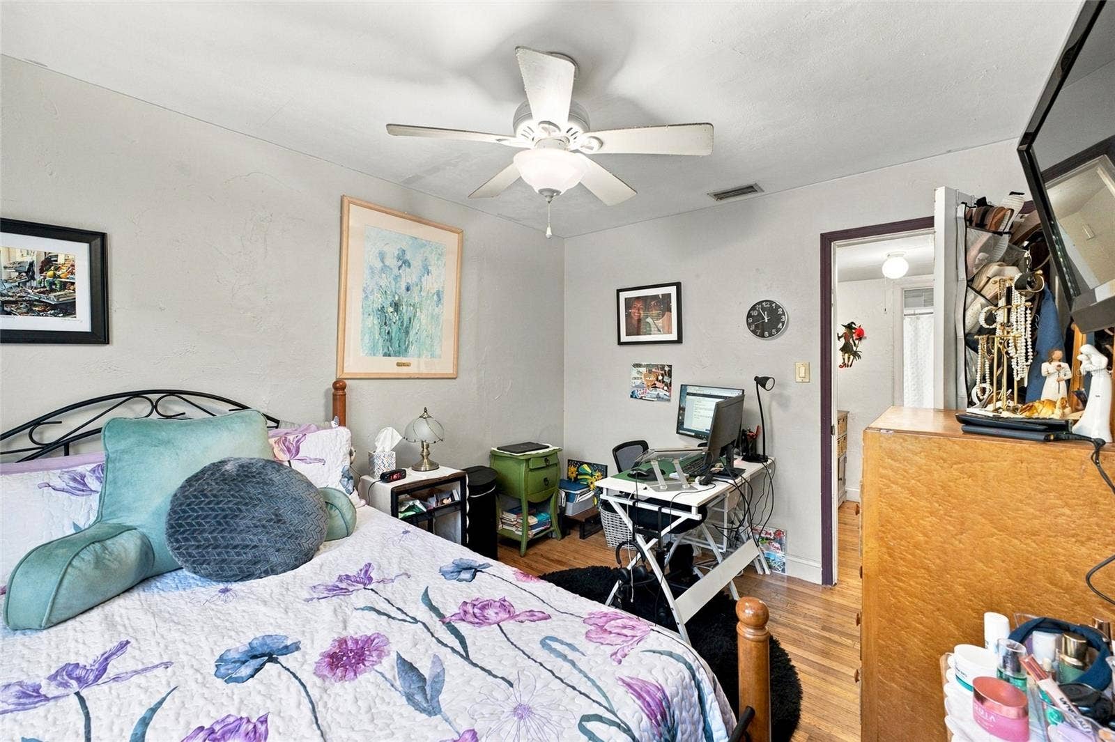 1427 E COMANCHE AVENUE, Tampa, FL 33604 1427 E COMANCHE AVENUE, Tampa, FL 33604