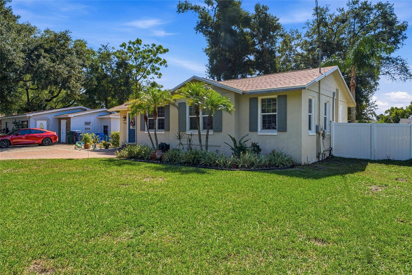 1427 E COMANCHE AVENUE, Tampa, FL 33604 1427 E COMANCHE AVENUE, Tampa, FL 33604