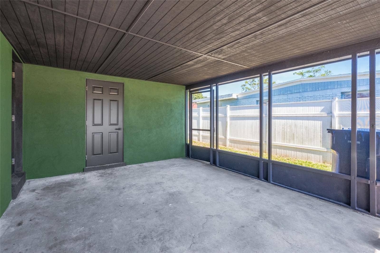 4003 W MONTGOMERY TERRACE, Tampa, FL 33616