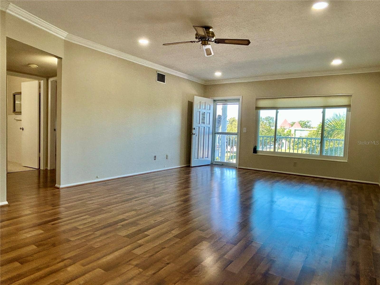 2381 ECUADORIAN WAY, #45, Clearwater, FL 33763 2381 ECUADORIAN WAY, #45, Clearwater, FL 33763