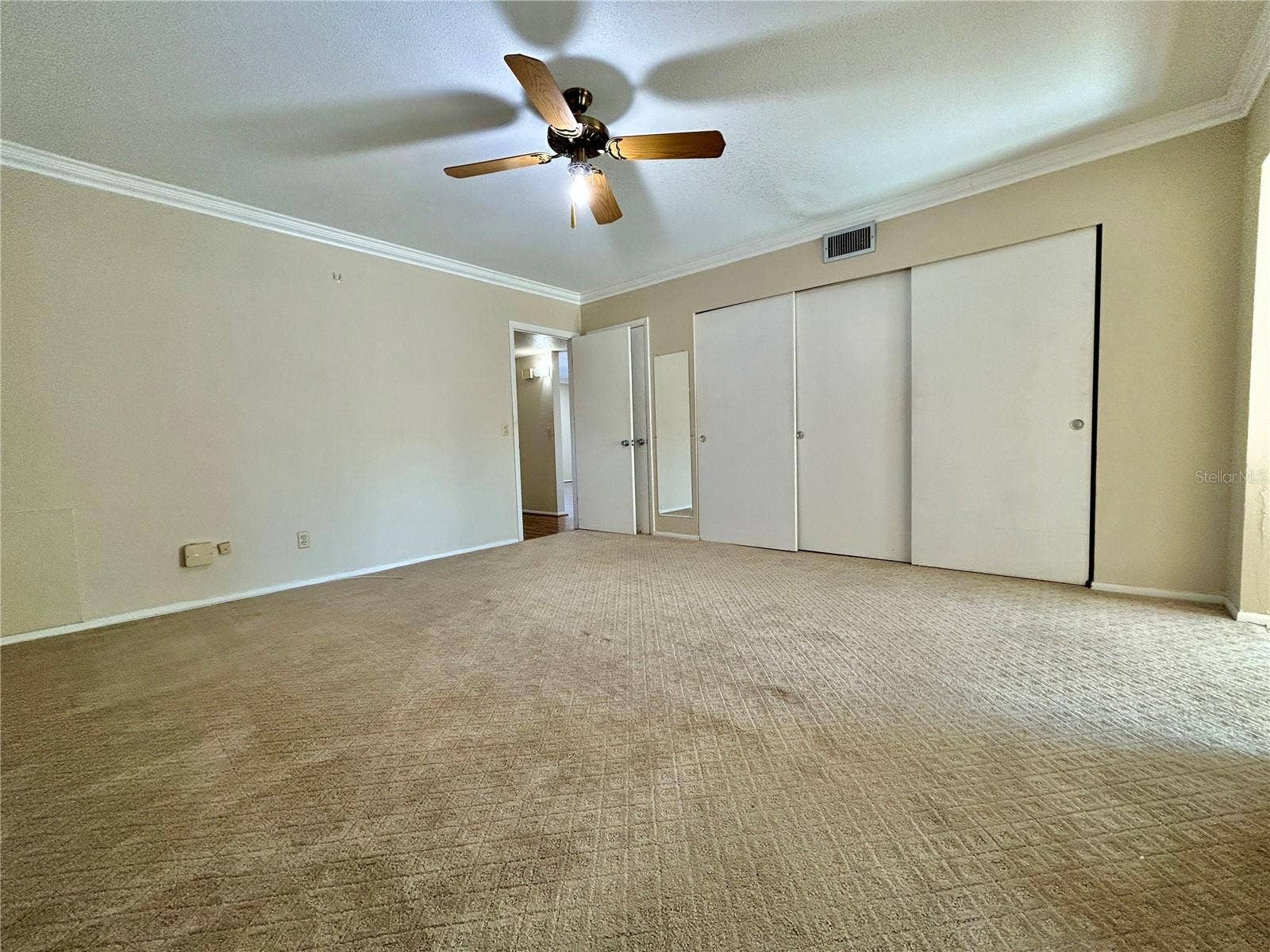 2381 ECUADORIAN WAY, #45, Clearwater, FL 33763 2381 ECUADORIAN WAY, #45, Clearwater, FL 33763