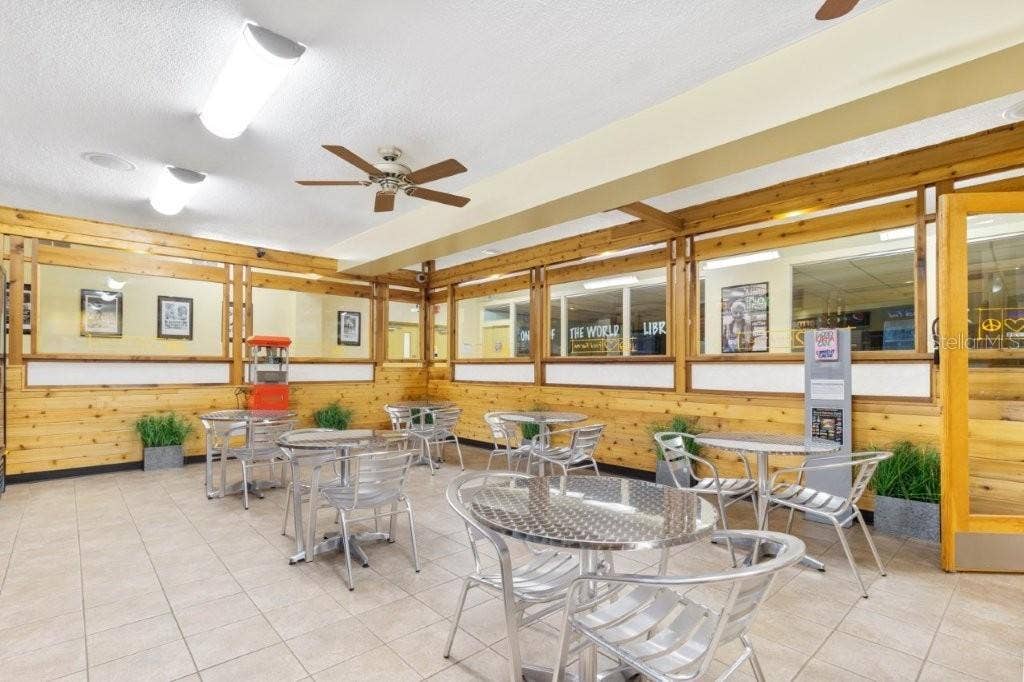 2381 ECUADORIAN WAY, #45, Clearwater, FL 33763 2381 ECUADORIAN WAY, #45, Clearwater, FL 33763
