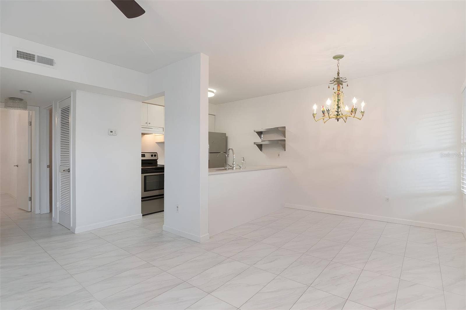 527 S LINCOLN AVENUE, #A205, Tampa, FL 33609 527 S LINCOLN AVENUE, #A205, Tampa, FL 33609