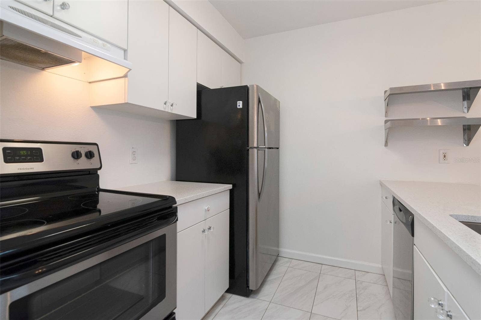 527 S LINCOLN AVENUE, #A205, Tampa, FL 33609 527 S LINCOLN AVENUE, #A205, Tampa, FL 33609
