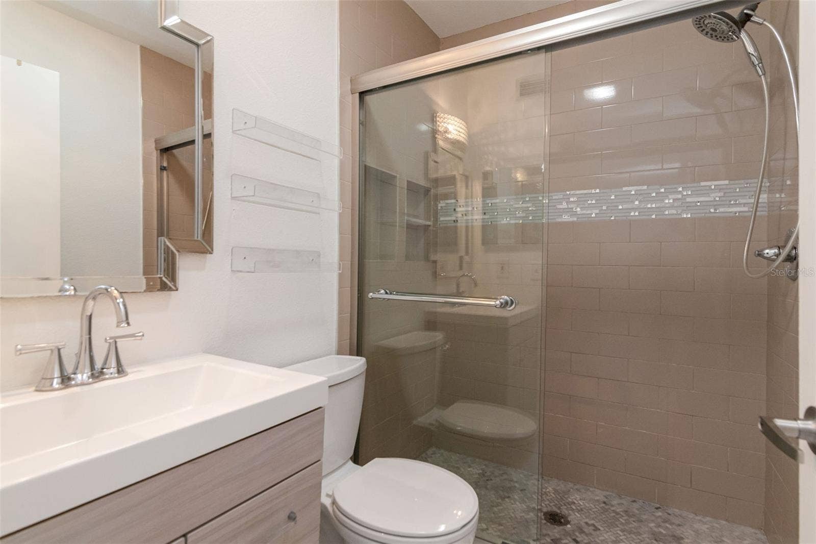 527 S LINCOLN AVENUE, #A205, Tampa, FL 33609 527 S LINCOLN AVENUE, #A205, Tampa, FL 33609