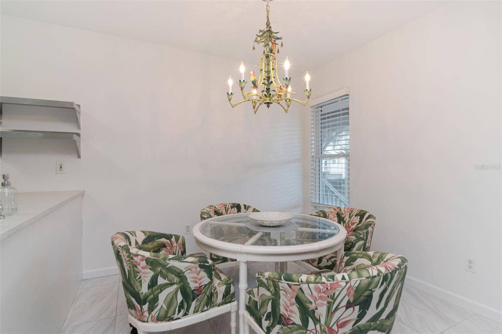 527 S LINCOLN AVENUE, #A205, Tampa, FL 33609 527 S LINCOLN AVENUE, #A205, Tampa, FL 33609