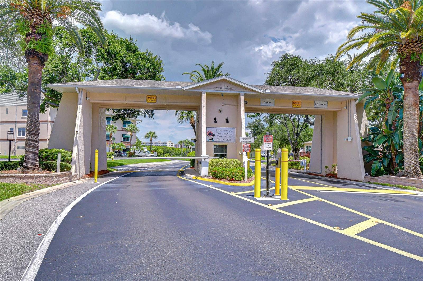 10037 62ND TERRACE N, #9, St Petersburg, FL 33708 10037 62ND TERRACE N, #9, St Petersburg, FL 33708