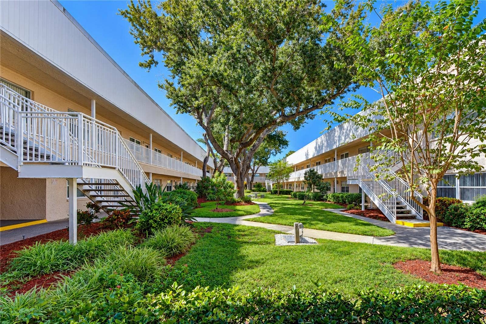 10037 62ND TERRACE N, #9, St Petersburg, FL 33708 10037 62ND TERRACE N, #9, St Petersburg, FL 33708