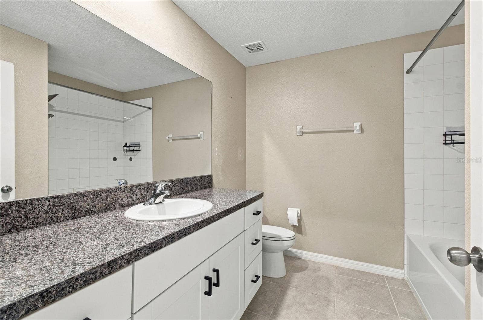 13580 WILLOW BLUESTAR LOOP, Riverview, FL 33579 2ND FULL BATHROOM