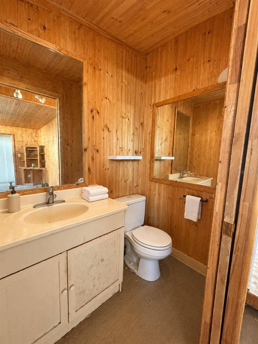 4228 36TH AVENUE N, St Petersburg, FL 33713 AS-IS