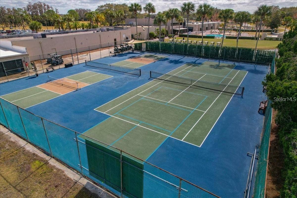 Tennis/ Pickleball Courts