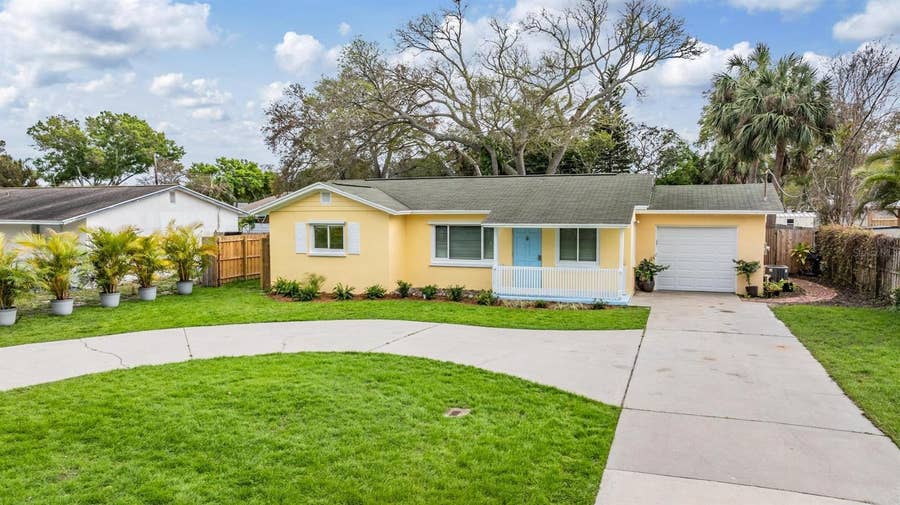 Property photo for 14704 SUNSET DRIVE, Largo, FL
