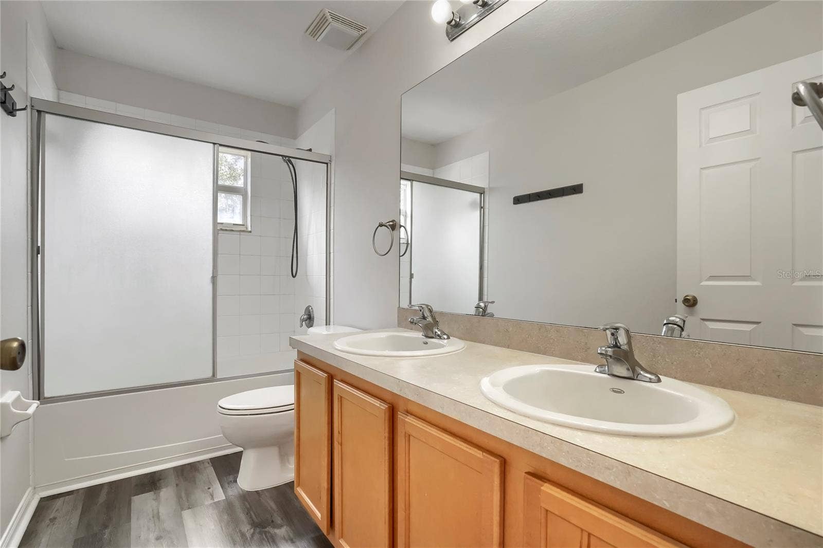 15479 LONG CYPRESS DRIVE, Ruskin, FL 33573 Bathroom