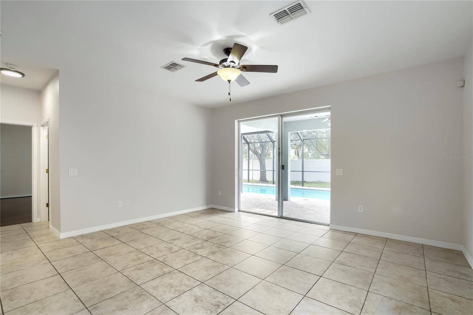 15479 LONG CYPRESS DRIVE, Ruskin, FL 33573 Family Room