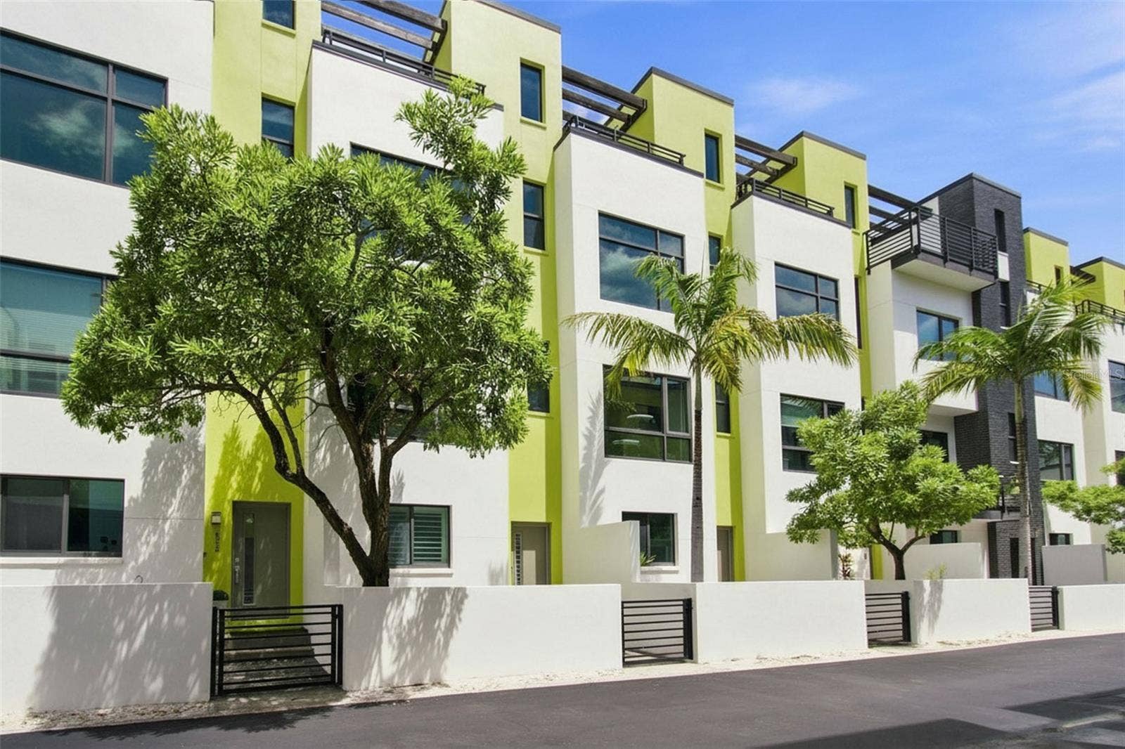 931 ARLINGTON AVENUE N, #1, St Petersburg, FL 33705 931 ARLINGTON AVENUE N, #1, St Petersburg, FL 33705