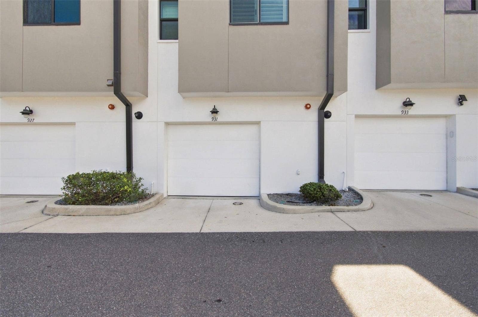 931 ARLINGTON AVENUE N, #1, St Petersburg, FL 33705 931 ARLINGTON AVENUE N, #1, St Petersburg, FL 33705