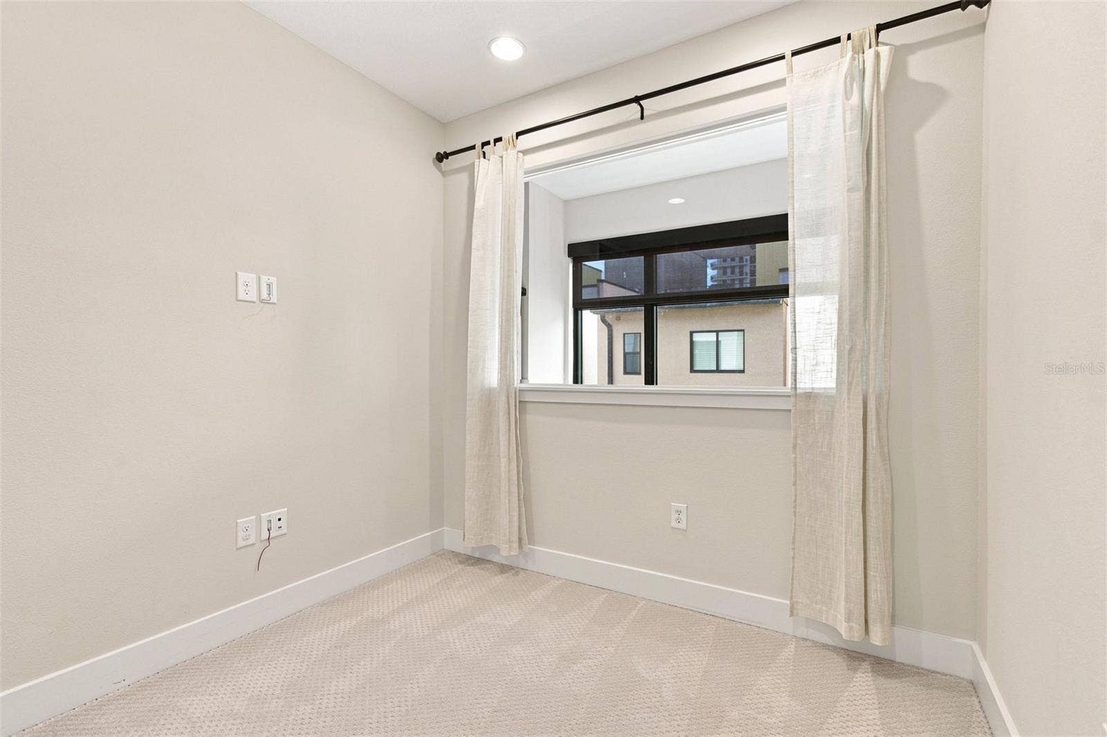 931 ARLINGTON AVENUE N, #1, St Petersburg, FL 33705 931 ARLINGTON AVENUE N, #1, St Petersburg, FL 33705